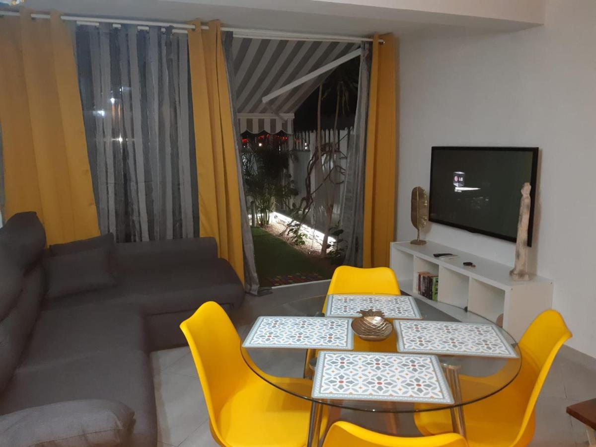 Pool View Yard Bungalow بلايا ديل إنغلز المظهر الخارجي الصورة